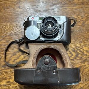 Vintage Petri Carperu 2.8 Kuribayashi Orujjor Japan Made Film Camera With Case